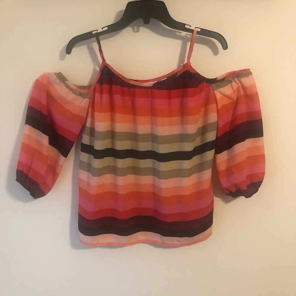 New York & company cold shoulder top